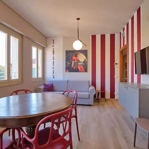 Apartment Apartmentsgarda - Residenza Antiche Mura, Garda (Verona)