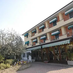Italia Otel